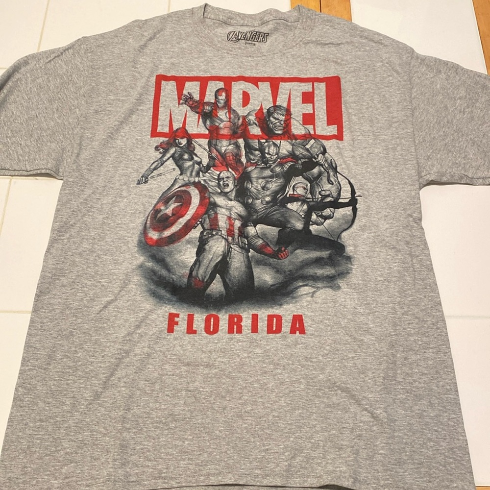 Marvel Avengers men’s size L
